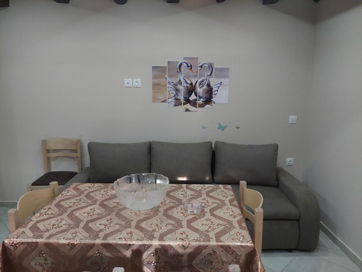 Το Σπίτι Του Παληκαρα Villa Diava Bagian luar foto