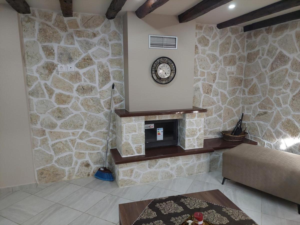 Το Σπίτι Του Παληκαρα Villa Diava Bagian luar foto